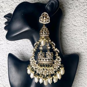 Noora Chandbali Earring