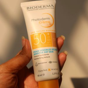 Bioderma Tinted Sunscreen 🧴 Spf50+ Pa+++