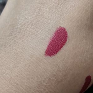 Huda Beauty Liquid Matte Lipstick