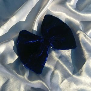 Velvet Bow