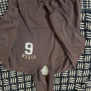 Brown Colour Sweatshirt With Hoodie