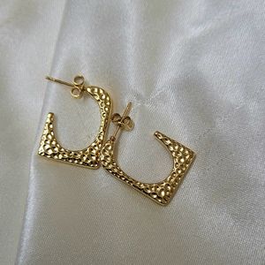 Square Style Hoops