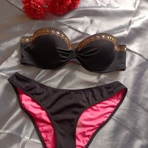 Set Of Victoria Secret Tube Bra