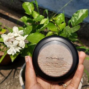 Mac Highlighter (Whisper Of Gilt)