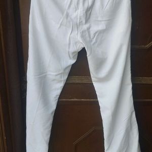 DICKIES WHITE CASUAL PANT LIKE NEW