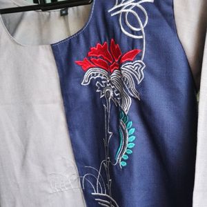 Women's Kurta Embroided