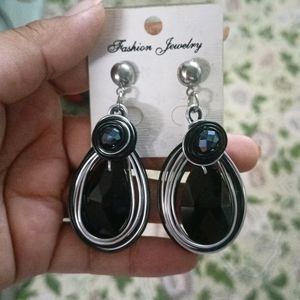 Long Black Earrings For All Wear