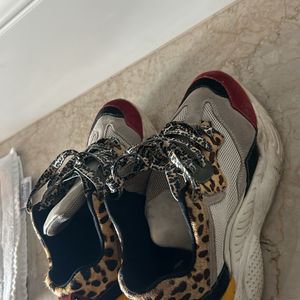 Original- Steve Madan Leopard Print Shoes