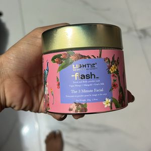 Light Up Three MinutesFacial Body Powder Facewash