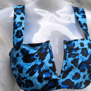 86P. CUTE BLUE AND BLACK TUBE TOP