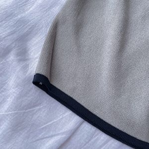 SOLD🌷Y2K fitted Korean grey top
