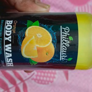 Phillauri Orange Body Wash