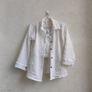 Casual Off White SHIRT!