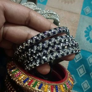 Offer If You WantMixed Old And New Bangles