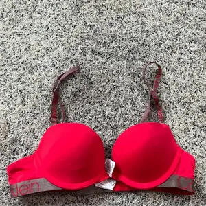 Sale‼️New Calvin Klein Pushup Bra ❤️