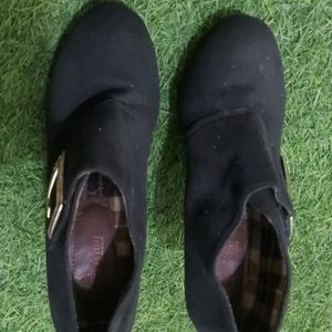 A Stelatoes Footwear