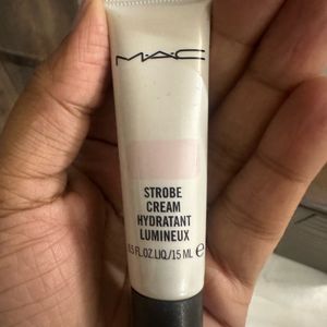 MAC Strobing Cream