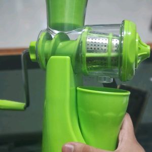 Fruit and Vegetable Juicer