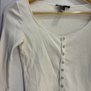 F21 Buttoned Crop Top