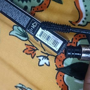 Kat Von D Full Sleeve mascara