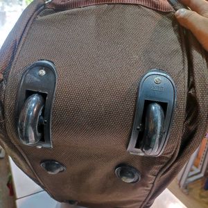 Trally Bag With Full Space