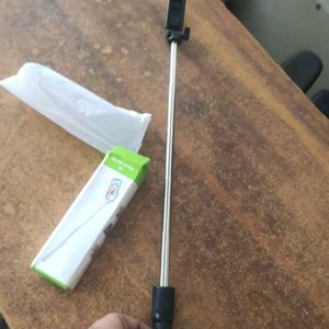 Selfie Stick R1 Black (Pack of 7pcs)