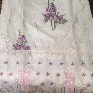 Pakistani Suit With Net Dupatta