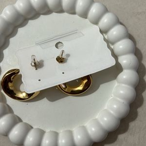 Anti-tarnish hoop earrings