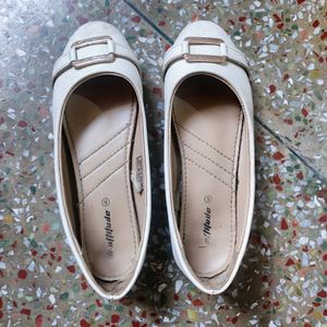 Women Ballerinas With Metal Accent