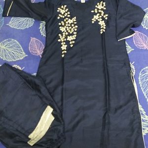 Gorgeous Look Navy Blue Kurta Pant Set