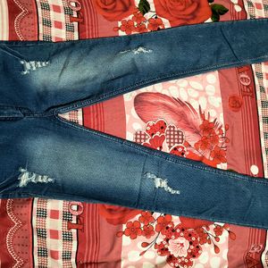 Skin Fitt Ripped Denim