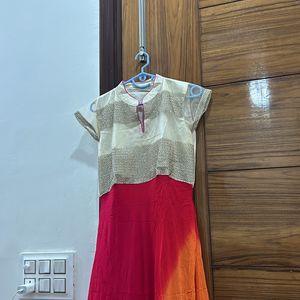 Selling an Elegant Multi Color Kurti In Chiffon