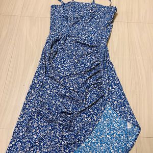 Pretty Blue & White Floral Midi Dress💙