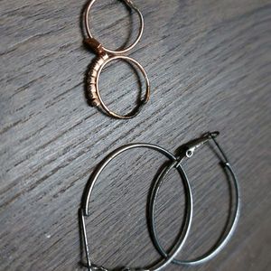 1 Hoops Earings & 2 Rose Gold Ring.