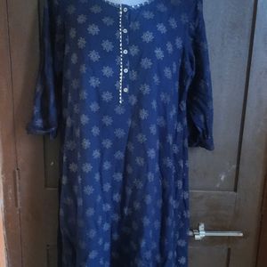 Avaasa Navy Blue Kurti