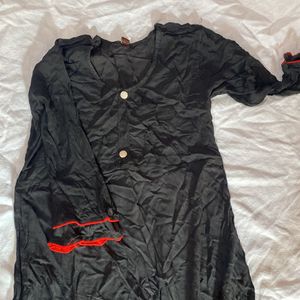 Women Top Black With Red