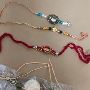 Rakhis