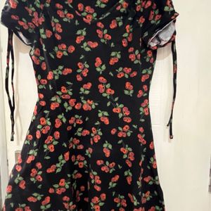 Brand New Dorothy Perkins Fit N Flare Dress