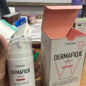 Dermafique Whitening Moisturiser