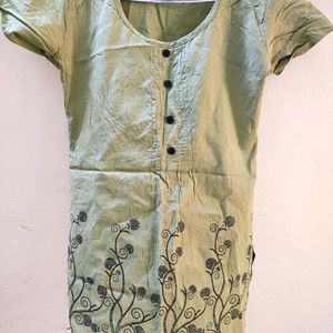 Green/Lime Green Casual Top For Sell