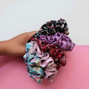 Women Stylish Printed Scrunchies