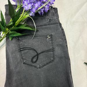 J21 Hottie Ankle Charcoal Jeans 28