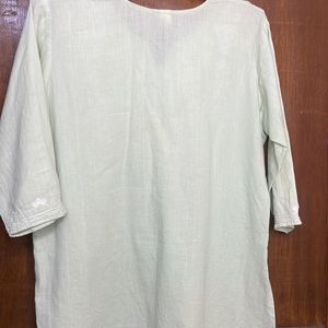 Kurta With White Chiken Kadhai