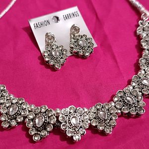 Trendy Silver Necklace