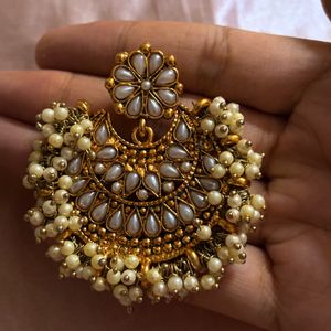 Ethnic earings