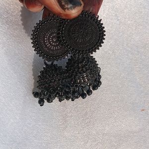 Black Jhumka