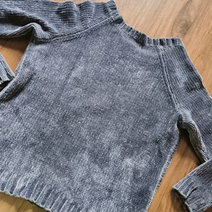 grey velvet top woolen