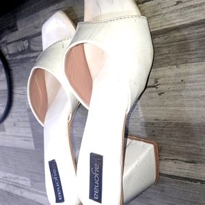 New Stylish White Heel Sandal For Girls And Women.