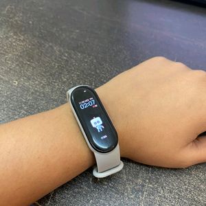 MI Band 5 In Very Nice Condition. Only 1 Month Old