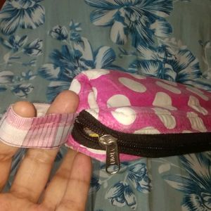 Pouch Pink And White Printed Cloth